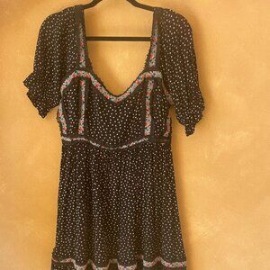 Black Ditsy Floral Mini Dress with Puff Sleeves and Lace Trim